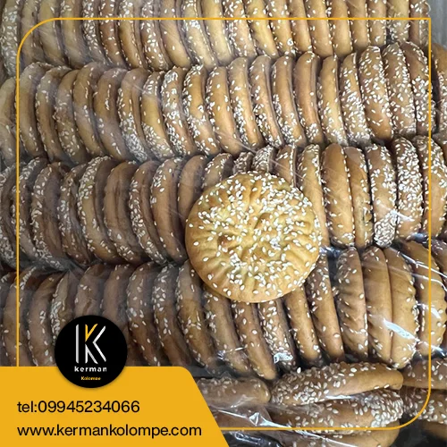 کلمپه خرمایی کنجدی